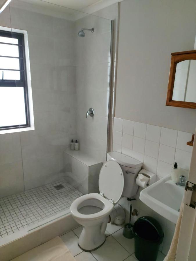 Broadway Self Catering Apartments ダーバンヴィル エクステリア 写真