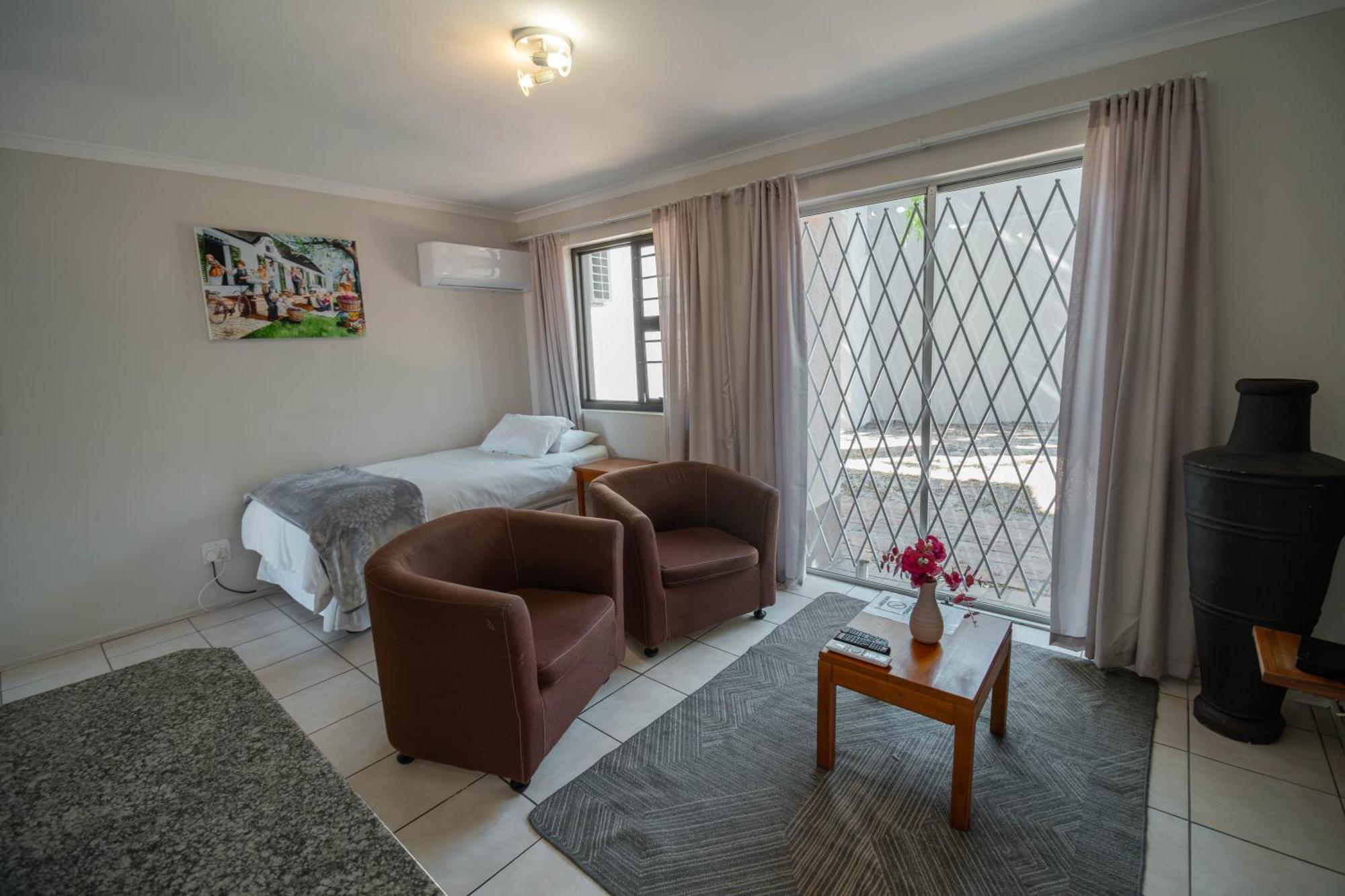 Broadway Self Catering Apartments ダーバンヴィル エクステリア 写真
