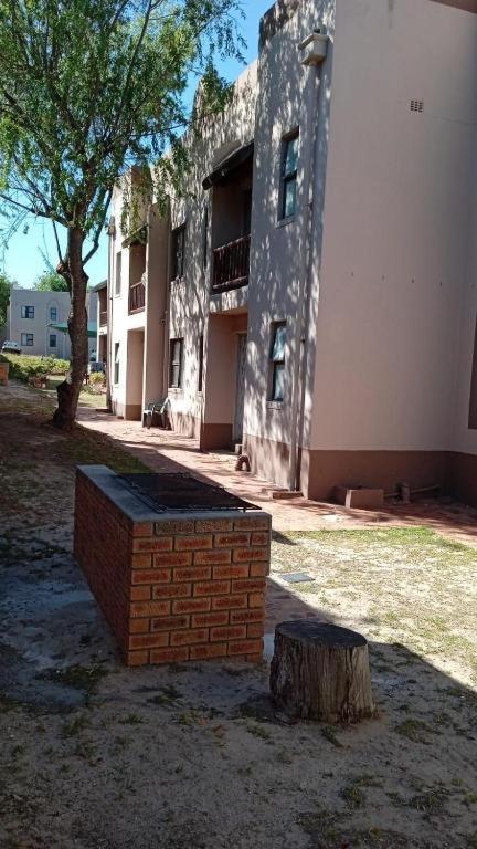 Broadway Self Catering Apartments ダーバンヴィル エクステリア 写真