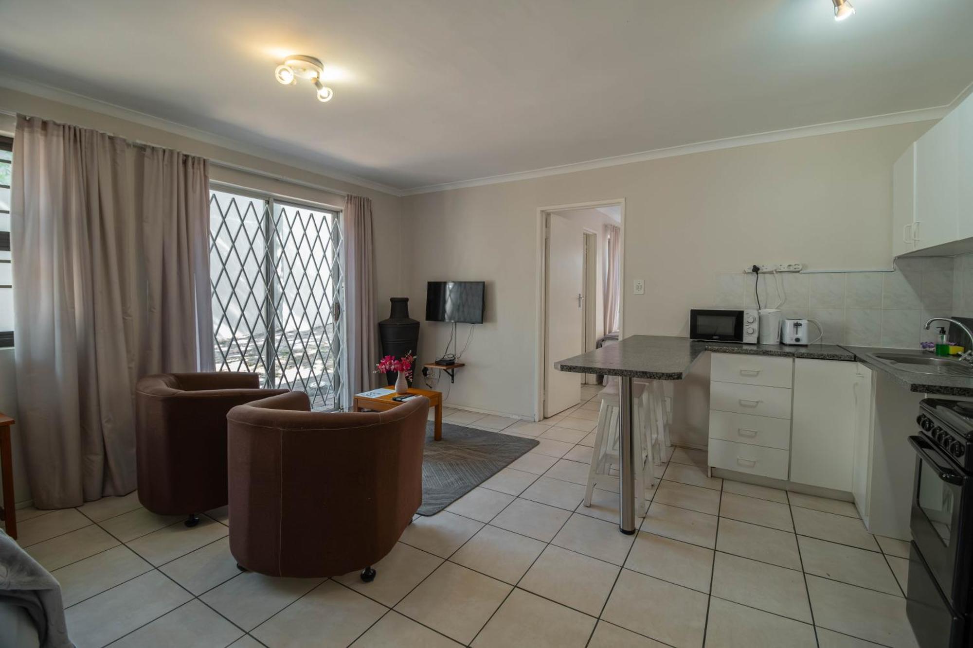 Broadway Self Catering Apartments ダーバンヴィル エクステリア 写真